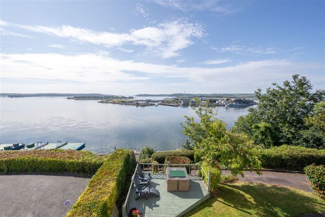 No. 1 Fort villas, High Road, Cobh, Co Cork , Cobh, East Cork