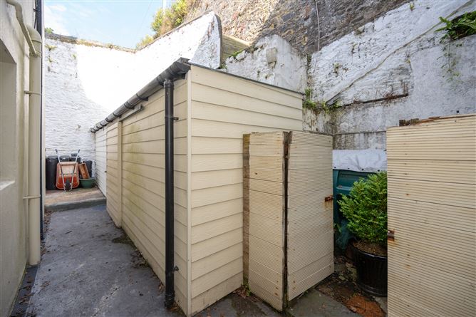 No. 1 Fort villas, High Road, Cobh, Co Cork , Cobh, East Cork