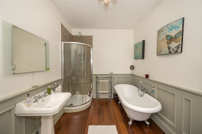 No. 1 Fort villas, High Road, Cobh, Co Cork , Cobh, East Cork