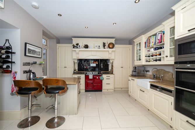 No. 1 Fort villas, High Road, Cobh, Co Cork , Cobh, East Cork