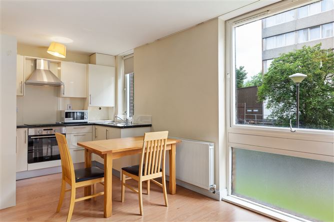 12 Rowan House, Mespil Estate, Sussex Road, Ballsbridge, Dublin 4