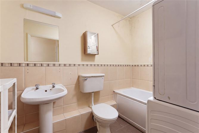 Photo 11 of 21 — 36 A Aras Na Cluaine, Clondalkin, Dublin 22