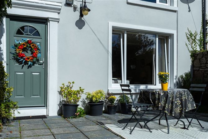 10 Salmon View Terrace, Sundays Well Avenue, Sundays Well, Co. Cork