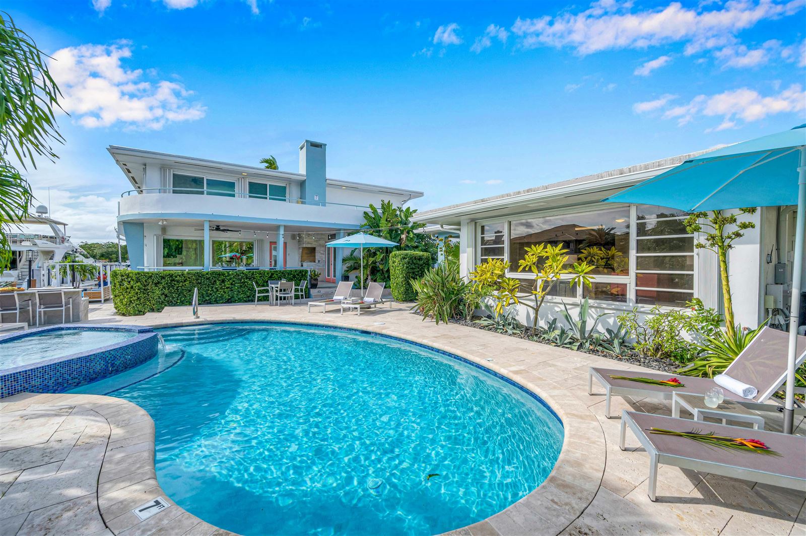 Photo 1 of 10 — Marine Mansion Hall,Fort Lauderdale,Florida,USA