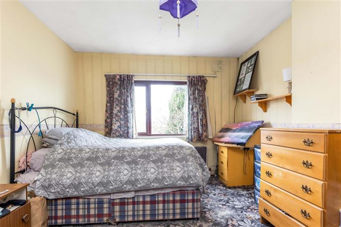 63 Woodlands, Navan, Co. Meath