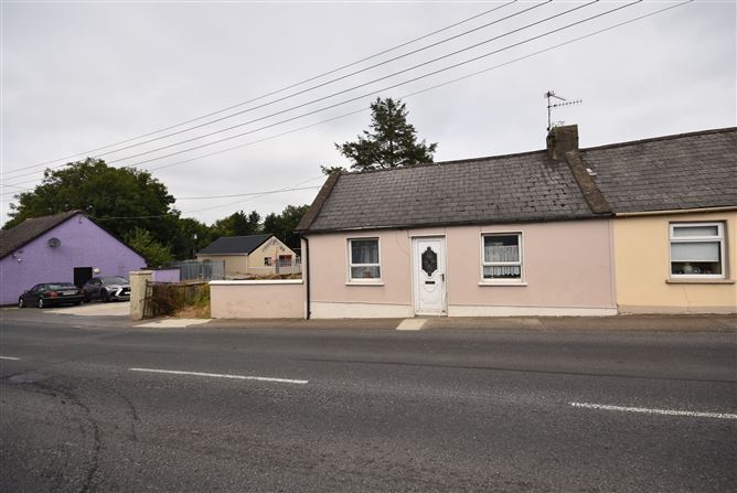 Sandy Row, Castlefin, Donegal