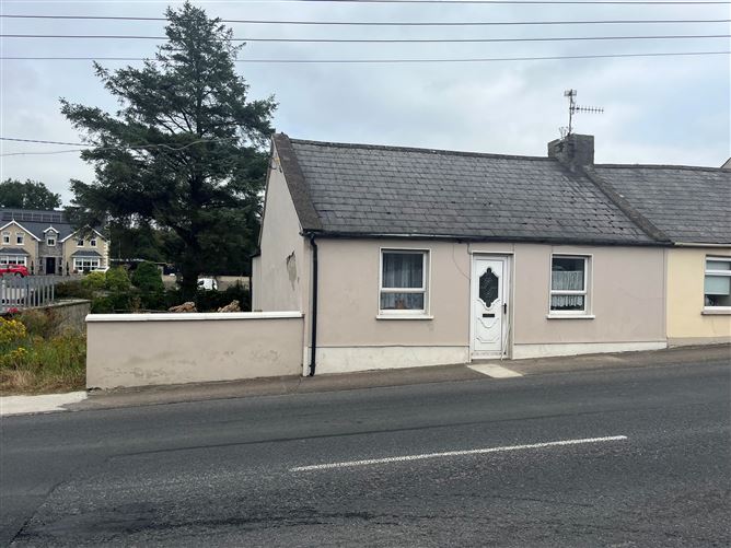 Sandy Row, Castlefin, Donegal