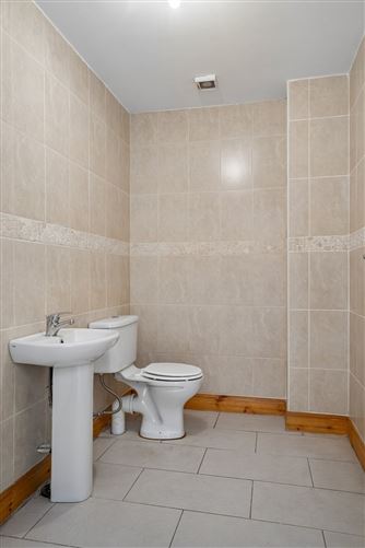 Photo 9 of 32 — 68 Castlegate Grove, Adamstown, Lucan, Co. Dublin
