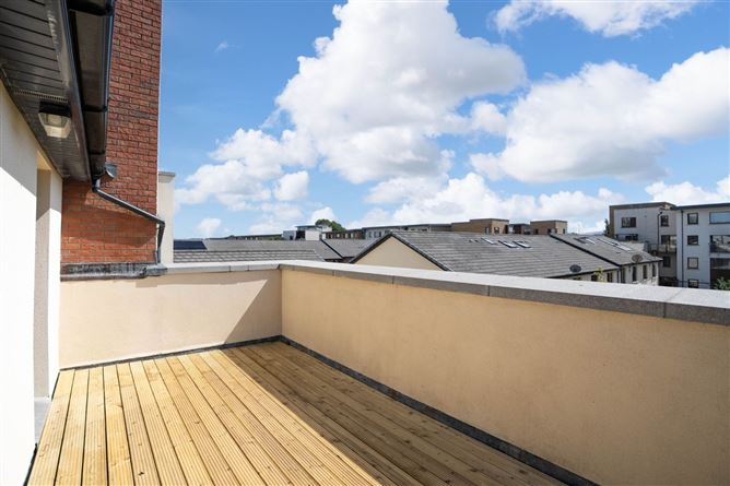 Photo 23 of 32 — 68 Castlegate Grove, Adamstown, Lucan, Co. Dublin