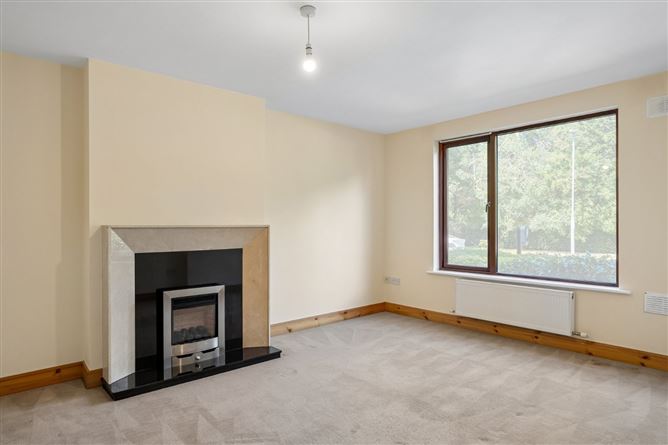 Photo 4 of 32 — 68 Castlegate Grove, Adamstown, Lucan, Co. Dublin