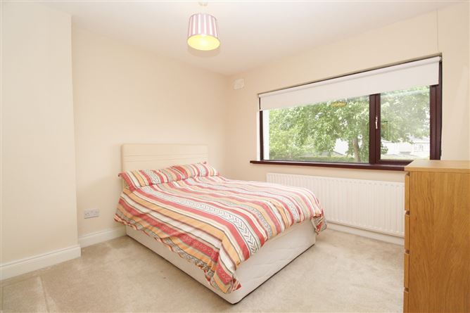64 Glenville Avenue, Castleknock, Dublin 15