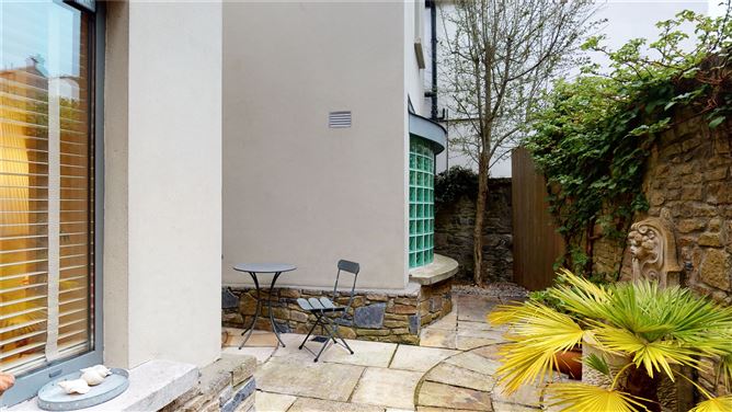 Raglan Hall Mews, 57 Raglan Lane, Ballsbridge, Dublin 4