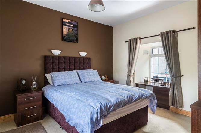 Low Street, Ballymore, Westmeath