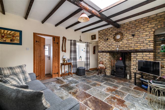 Low Street, Ballymore, Westmeath