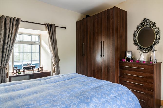 Low Street, Ballymore, Westmeath