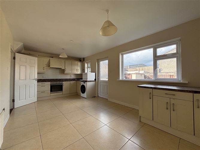 6 St. Michael's Court, Gorey, Wexford