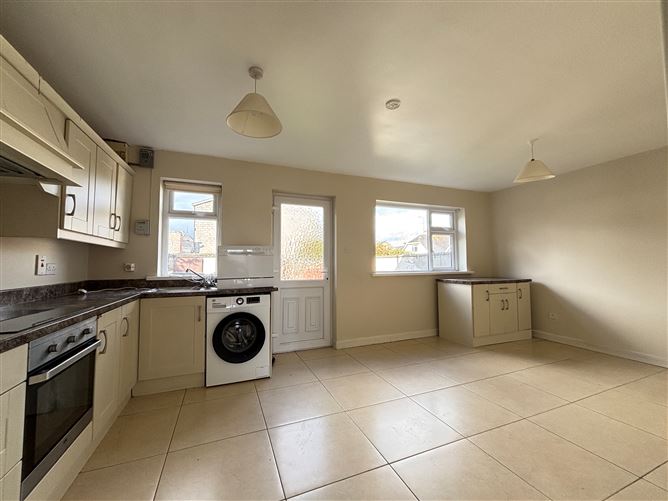 6 St. Michael's Court, Gorey, Wexford