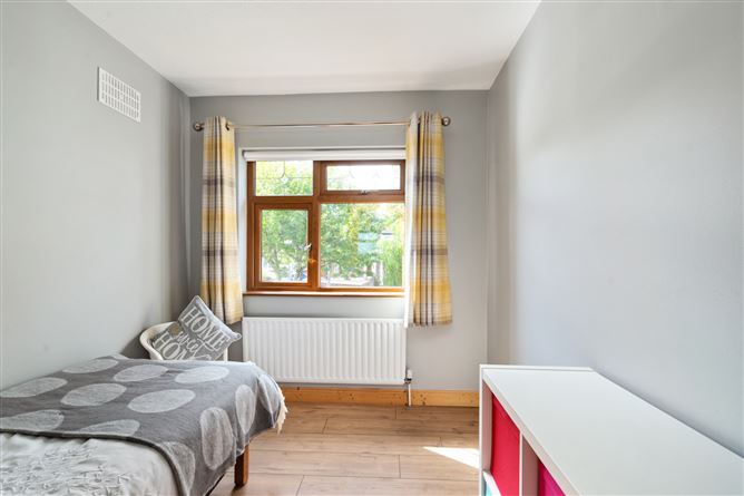 8 Sylvan Close, Kingswood Heights, Dublin 24