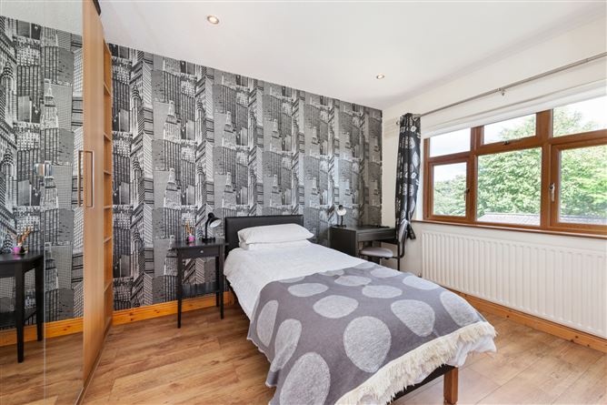 8 Sylvan Close, Kingswood Heights, Dublin 24