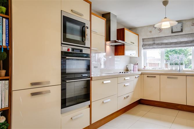 95 Wainsfort Manor Drive, Terenure, Dublin 6W