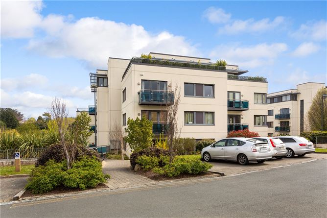 13 Mercer House, Brennanstown Square, Cabinteely, Dublin 18