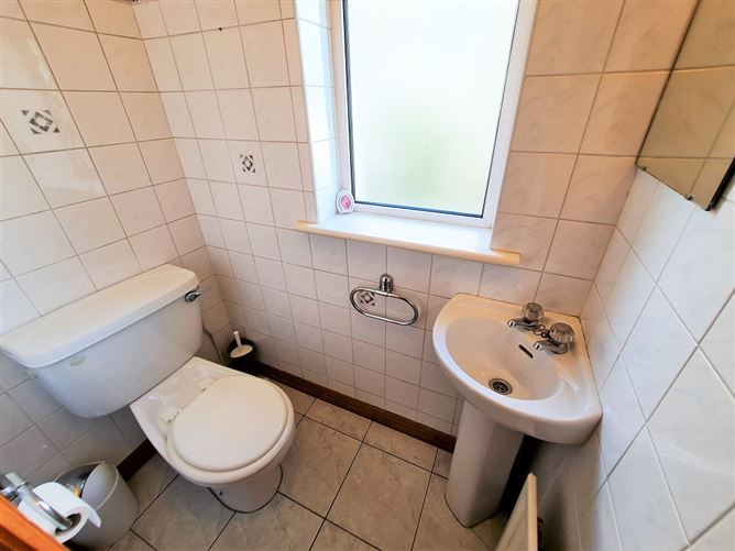 No. 3 Fortlands , Castlebar, Mayo