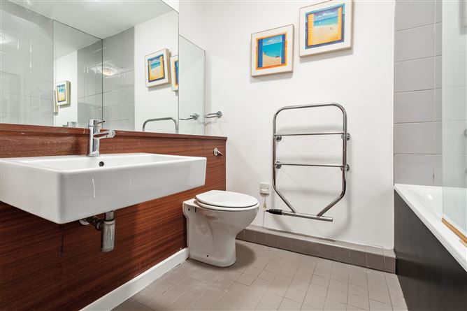 64 Compass Court North, Royal Canal Park, Ashtown, Dublin 15