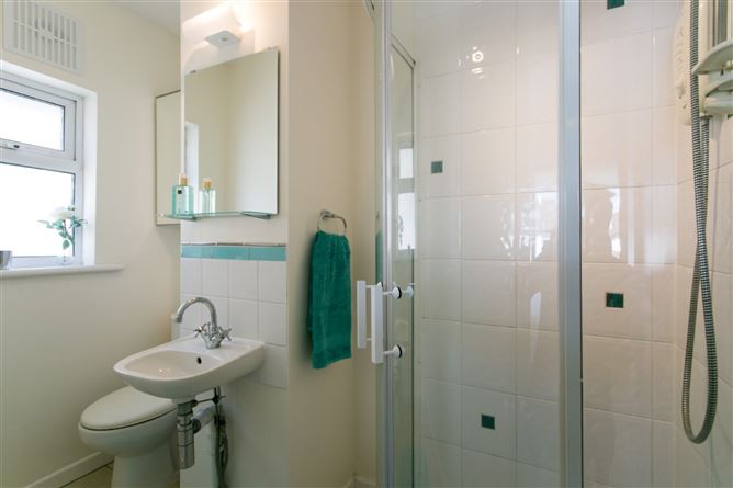 71 Woodford, Stillorgan, Co. Dublin