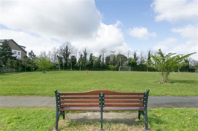 71 Woodford, Stillorgan, Co. Dublin