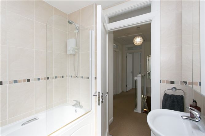 71 Woodford, Stillorgan, Co. Dublin