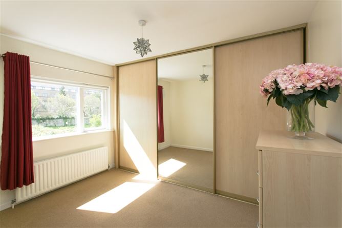 71 Woodford, Stillorgan, Co. Dublin