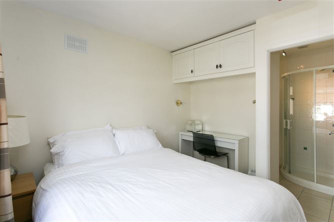 71 Woodford, Stillorgan, Co. Dublin