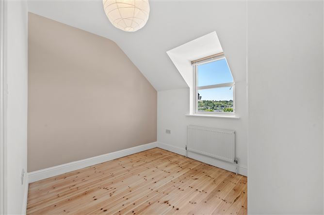 35 Riverside Avenue, Rushbrooke Links, Cobh, Cork