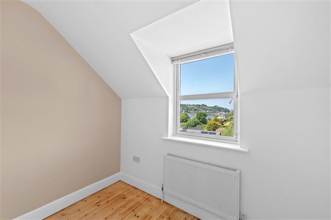 35 Riverside Avenue, Rushbrooke Links, Cobh, Cork