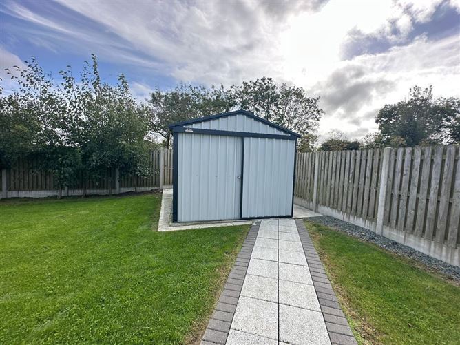 9 Stephen's Field, Philipstown, Dunleer, Louth