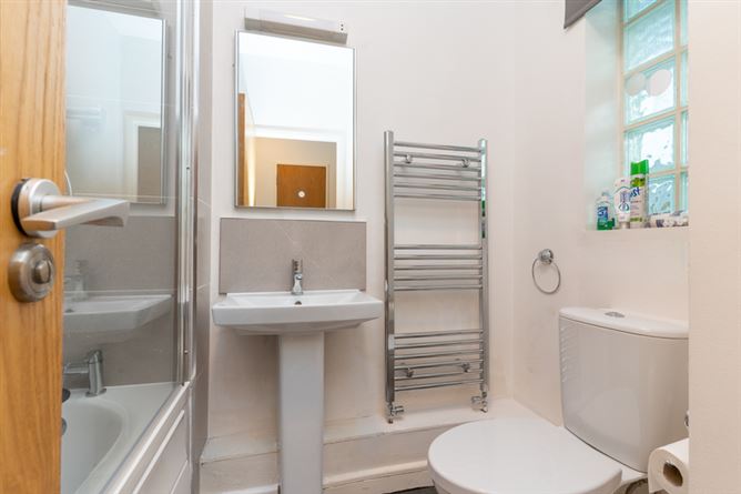 Beresford House, Custom House Square, IFSC, Dublin 1