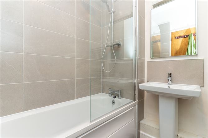 Beresford House, Custom House Square, IFSC, Dublin 1