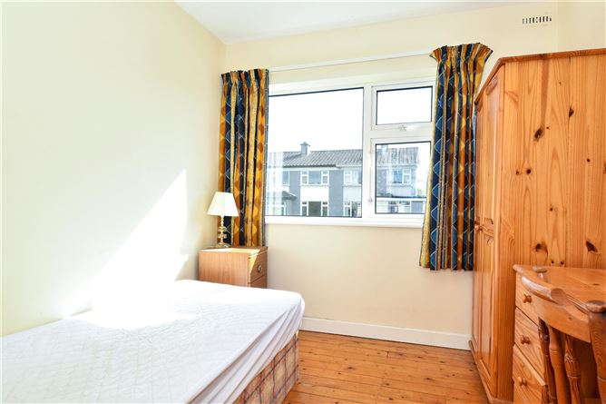 19 Oakley Crescent, Highfield Park, Galway