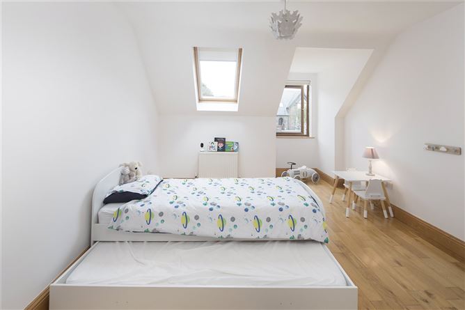 7 Blackthorn Drive, Blackstone Bridge, Killeens, Co. Cork