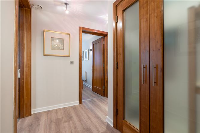 4 Shelbourne Court, Shelbourne Road, Ballsbridge, Dublin 4