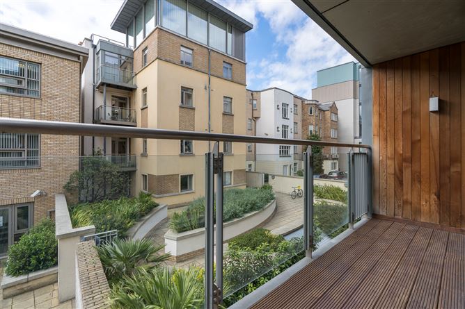 4 Shelbourne Court, Shelbourne Road, Ballsbridge, Dublin 4