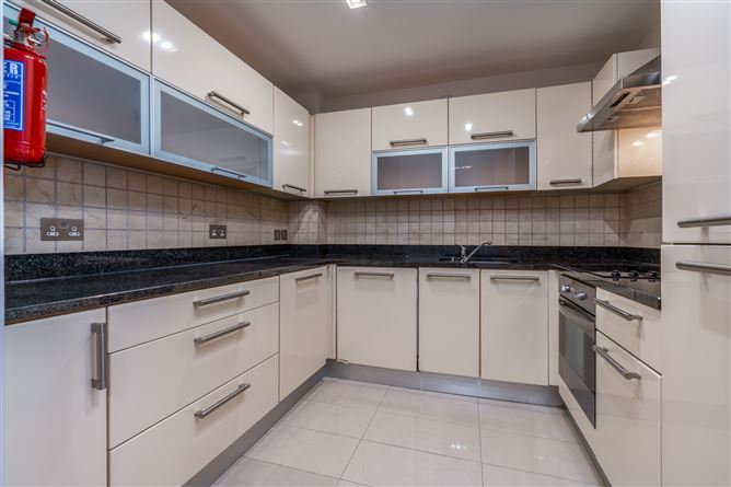 4 Shelbourne Court, Shelbourne Road, Ballsbridge, Dublin 4