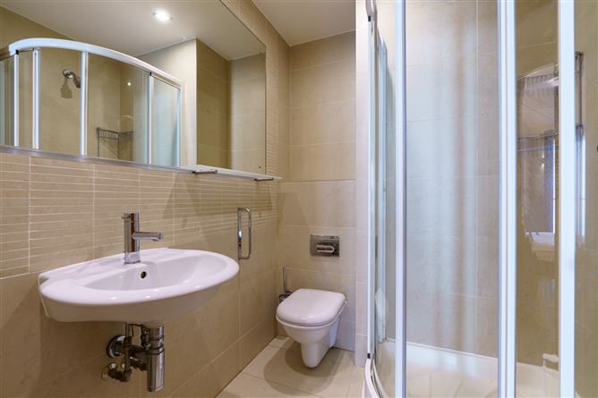 4 Shelbourne Court, Shelbourne Road, Ballsbridge, Dublin 4