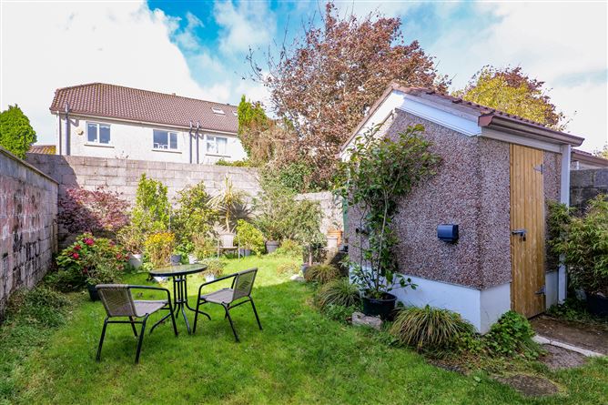 37 Manor Court, Knocknacarra, Galway City