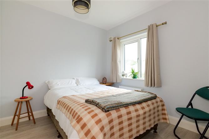 37 Manor Court, Knocknacarra, Galway City