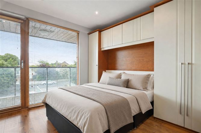 Photo 8 of 24 — 50 Booterstown Wood, Booterstown Avenue, Co. Dublin