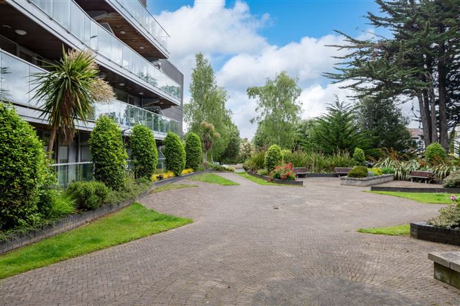 Photo 19 of 24 — 50 Booterstown Wood, Booterstown Avenue, Co. Dublin