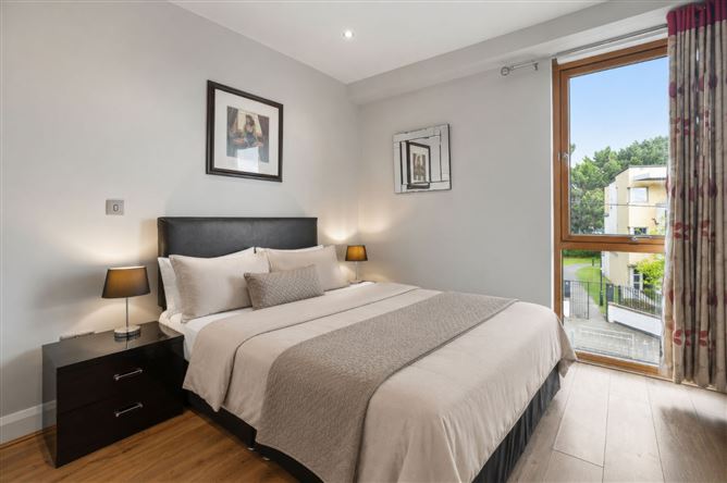 Photo 12 of 24 — 50 Booterstown Wood, Booterstown Avenue, Co. Dublin