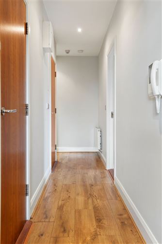 Photo 10 of 24 — 50 Booterstown Wood, Booterstown Avenue, Co. Dublin