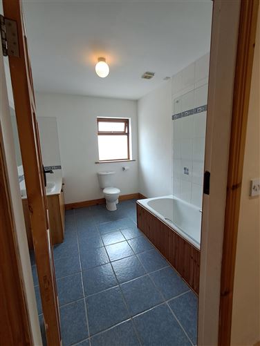 Photo 46 of 56 — Garryadeen, Grenagh, Cork